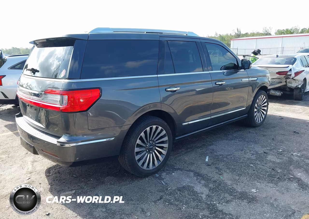 2018 Lincoln Navigator Reserve VIN:5LMJJ2LT6JEL02053 - 4
