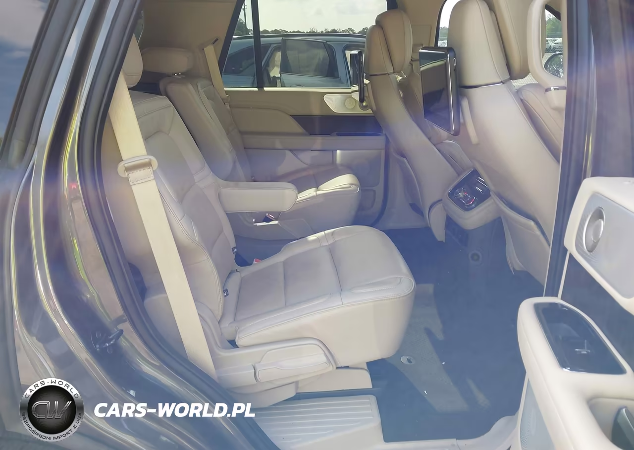 2018 Lincoln Navigator Reserve VIN:5LMJJ2LT6JEL02053 - 8