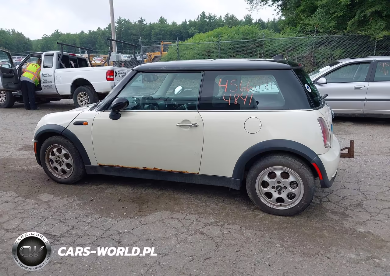 2005 Mini Cooper VIN:WMWRC33455TC59491 - 12
