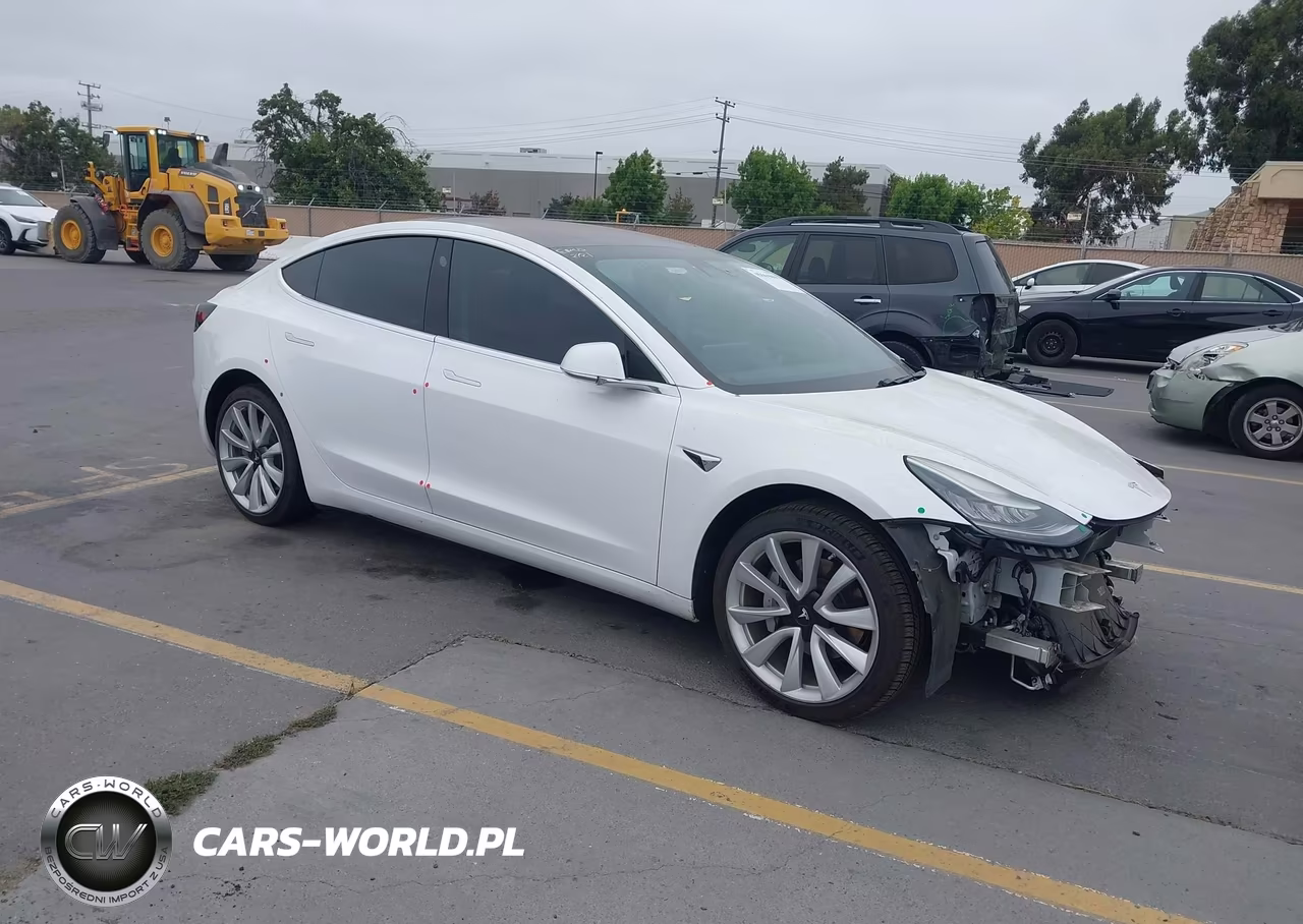 2019 Tesla Model 3 Long Range-Mid Range-Standard Range-Standard Range Plus – zdjęcie 1 z 22