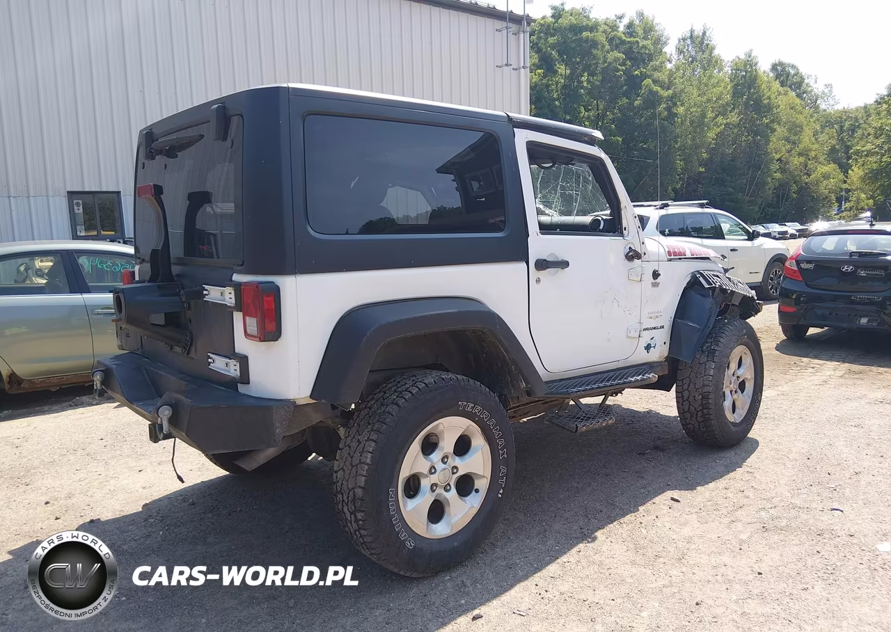 2013 Jeep Wrangler Sahara VIN:1C4AJWBG9DL602902 - 4