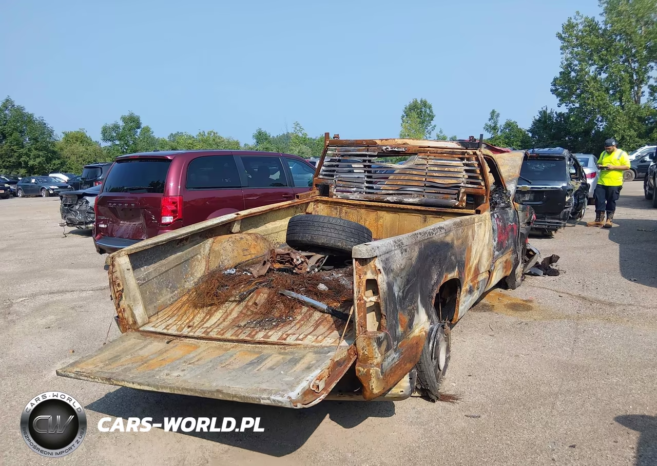 1997 Chevrolet K1500 Fleetside VIN:1GCEK14M8VZ231993 - 4
