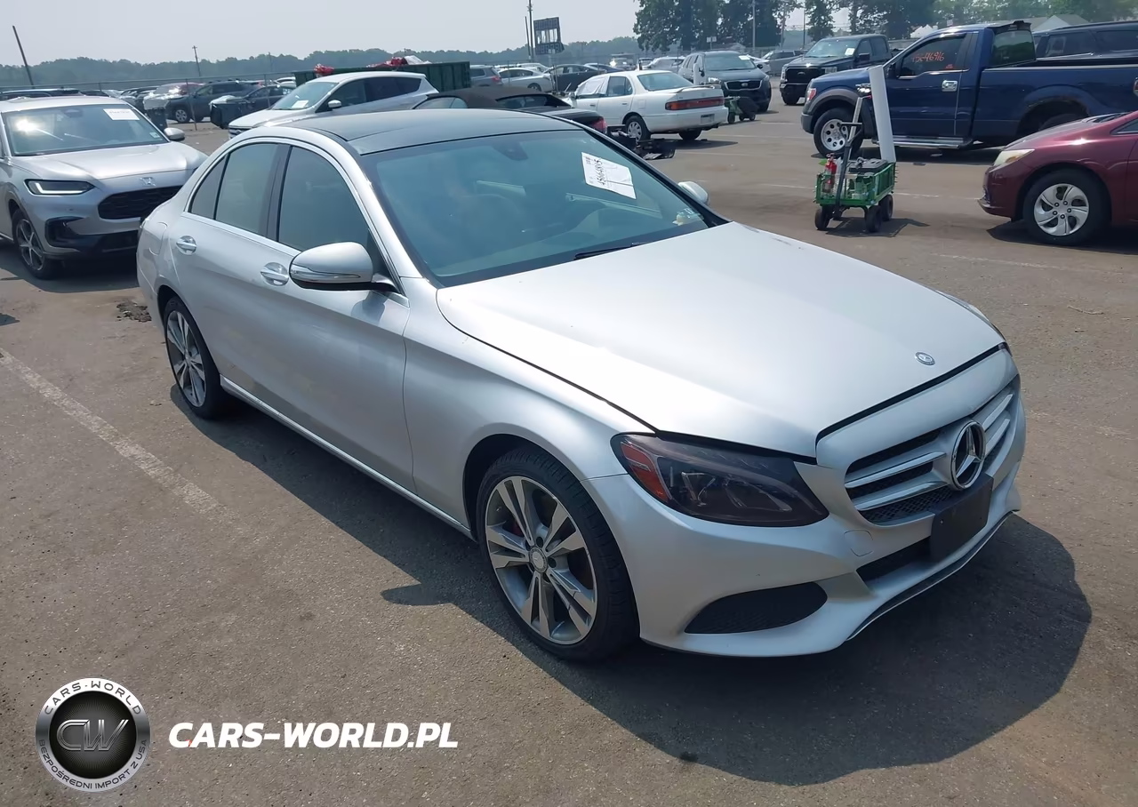 2015 Mercedes-Benz C 300 Luxury 4Matic – zdjęcie 1 z 16
