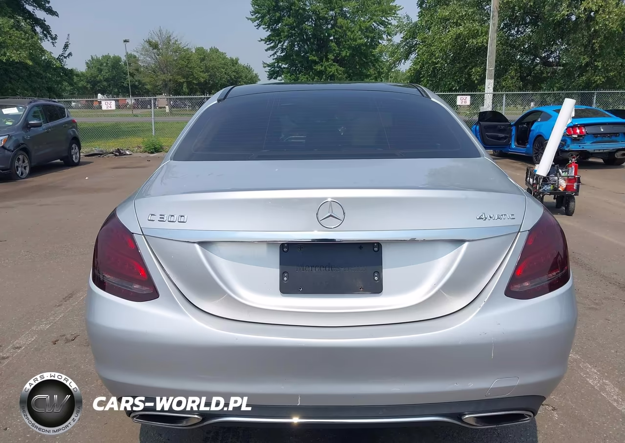 2015 Mercedes-Benz C 300 Luxury 4Matic VIN:55SWF4KB2FU029474 - 14