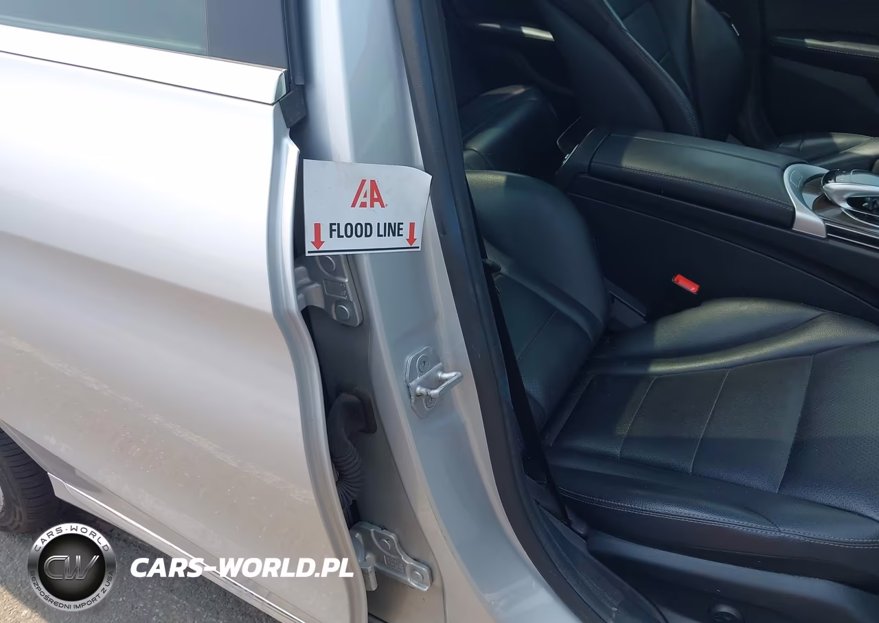2015 Mercedes-Benz C 300 Luxury 4Matic VIN:55SWF4KB2FU029474 - 6