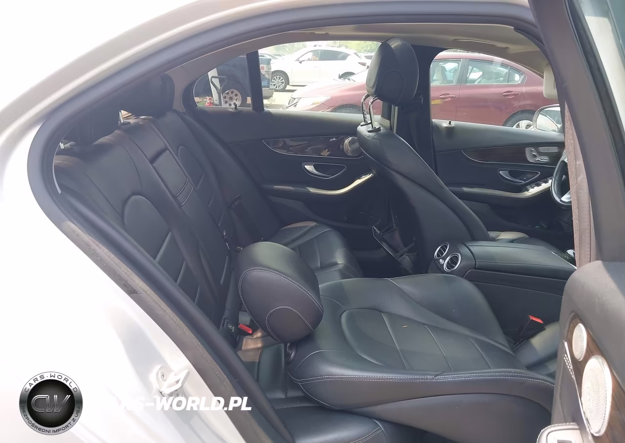 2015 Mercedes-Benz C 300 Luxury 4Matic VIN:55SWF4KB2FU029474 - 8
