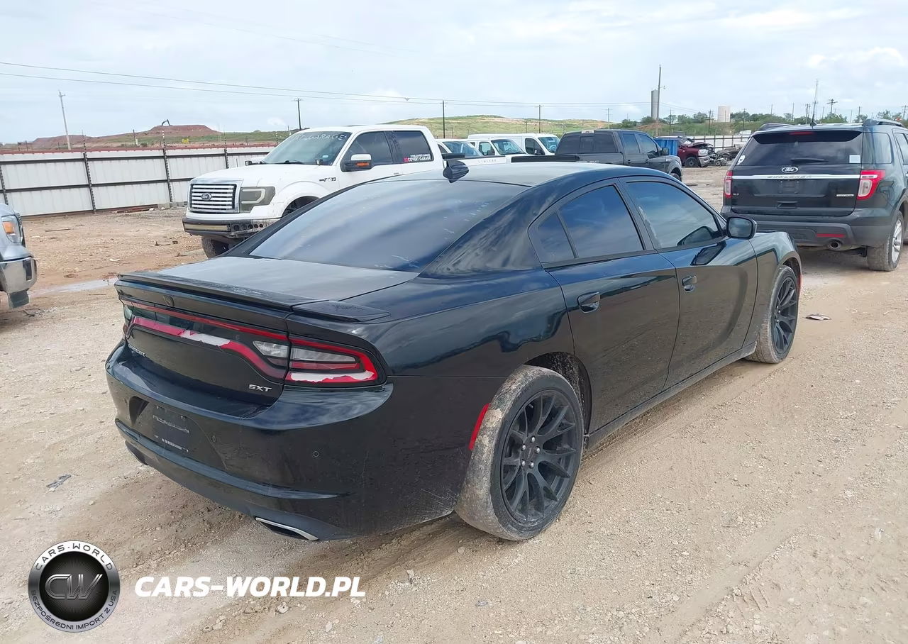 2015 Dodge Charger Sxt VIN:2C3CDXHG8FH726239 - 4