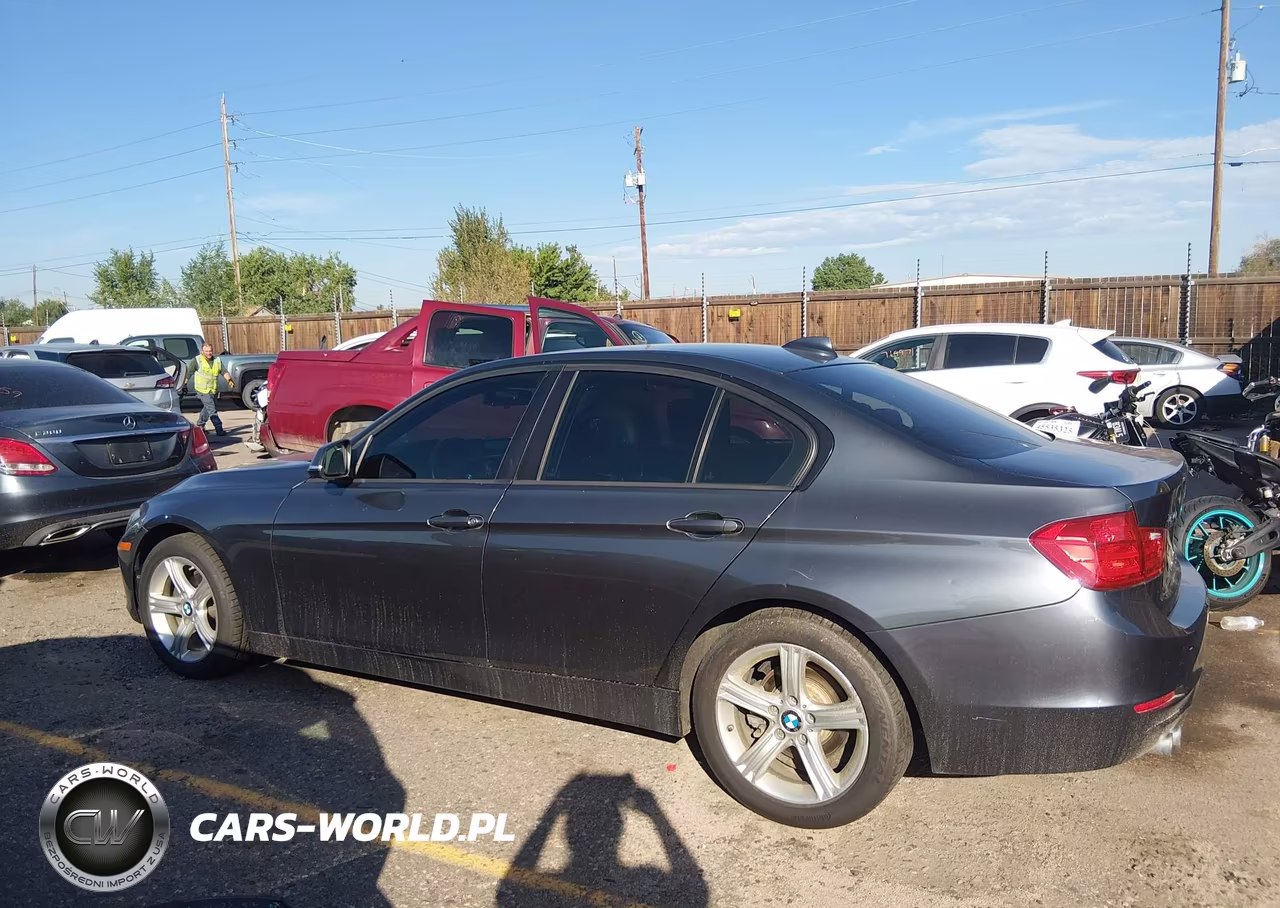 2015 BMW 328I xDrive VIN:WBA3B3G59FNR88494 - 13