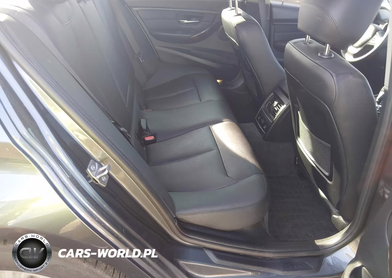 2015 BMW 328I xDrive VIN:WBA3B3G59FNR88494 - 8