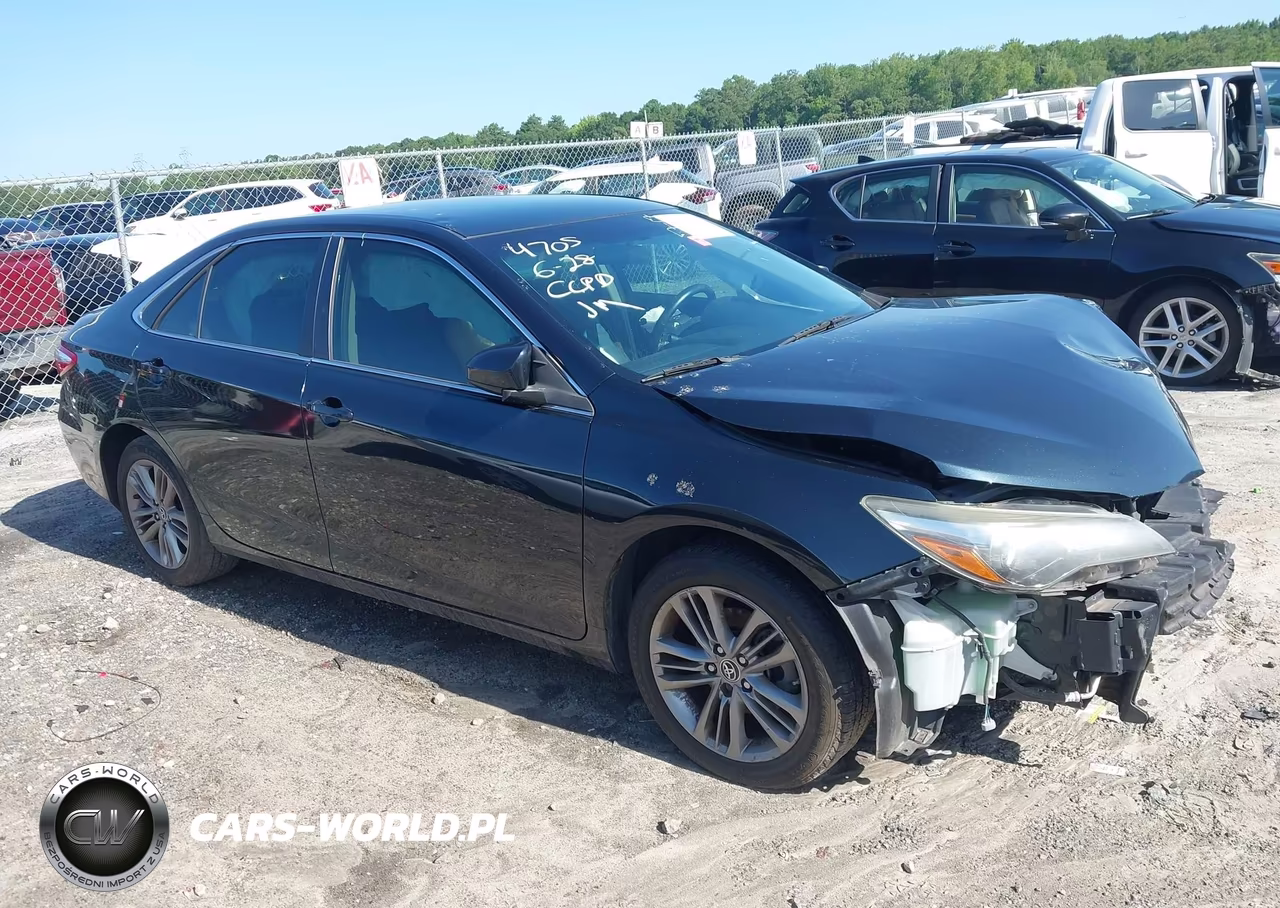 2015 Toyota Camry Se – zdjęcie 1 z 17