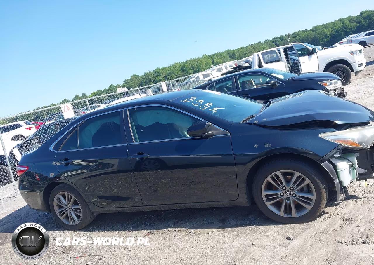 2015 Toyota Camry Se VIN:4T1BF1FK9FU024705 - 14