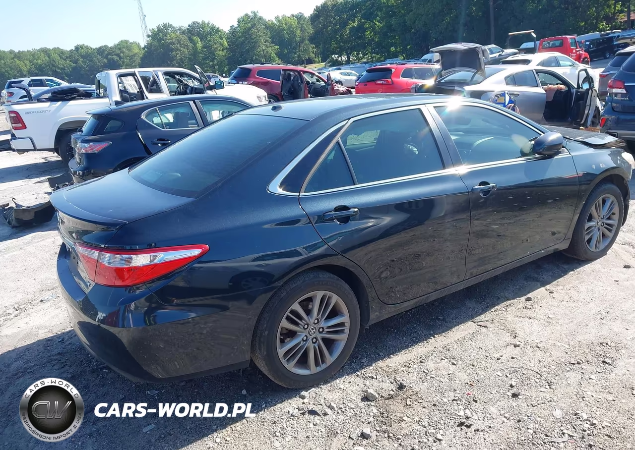 2015 Toyota Camry Se VIN:4T1BF1FK9FU024705 - 4