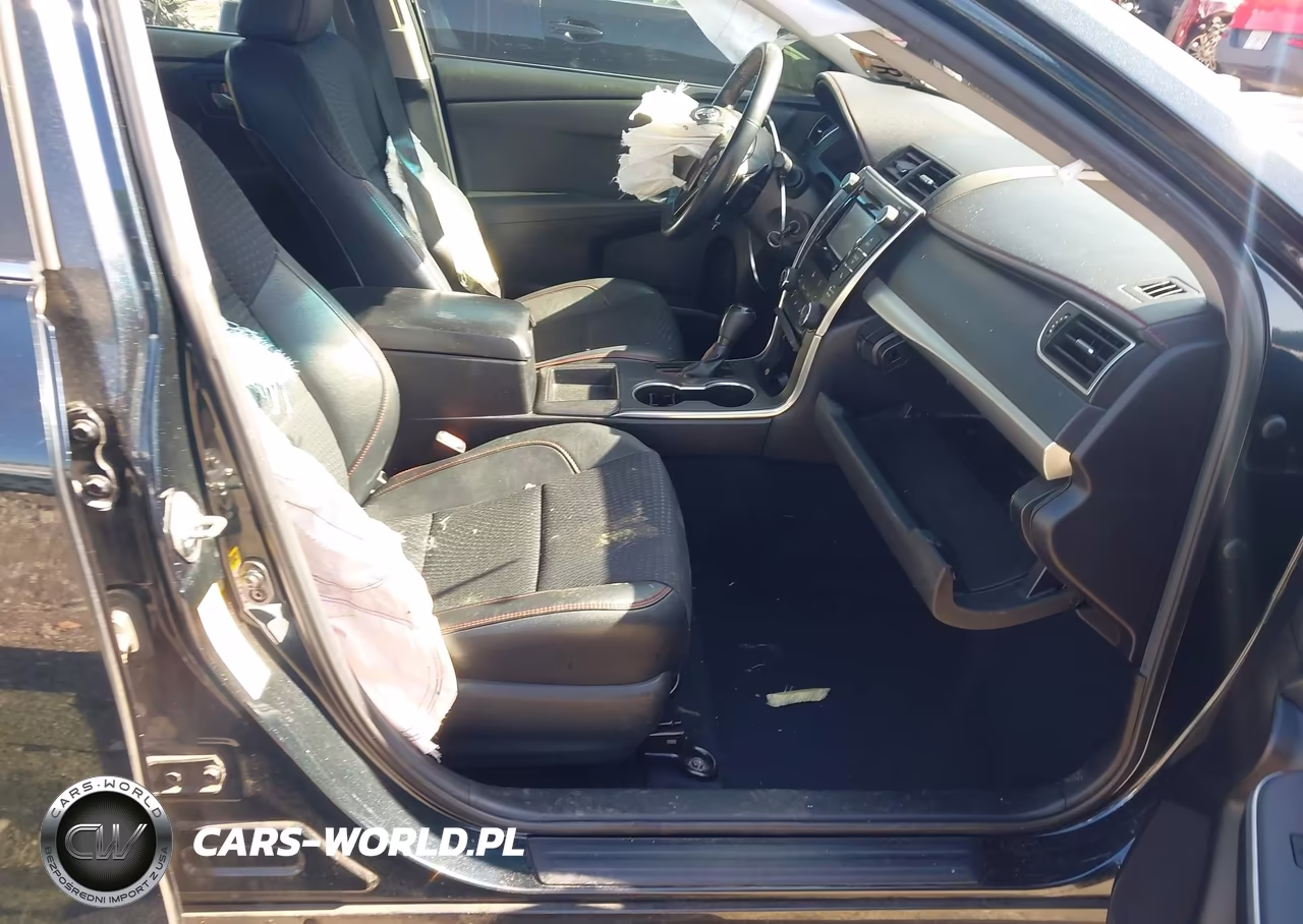 2015 Toyota Camry Se VIN:4T1BF1FK9FU024705 - 5