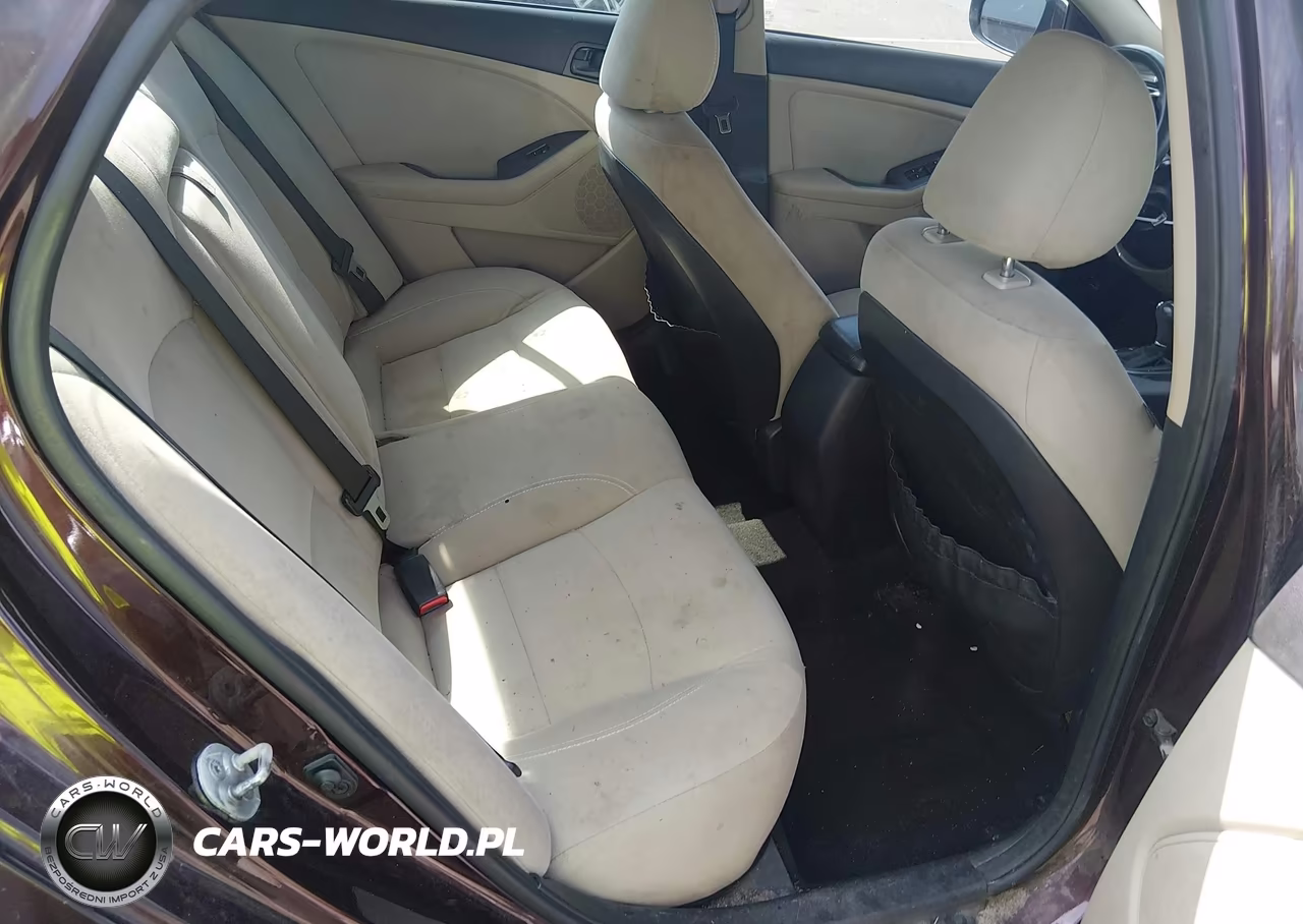 2015 Kia Optima Lx VIN:5XXGM4A74FG400219 - 8
