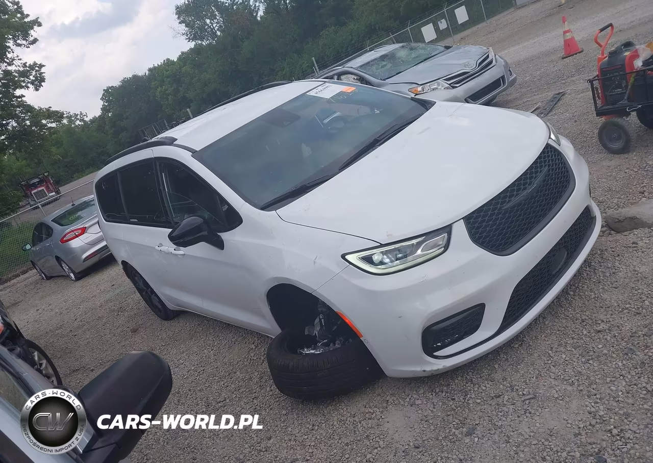 2026 Chrysler Pacifica Select