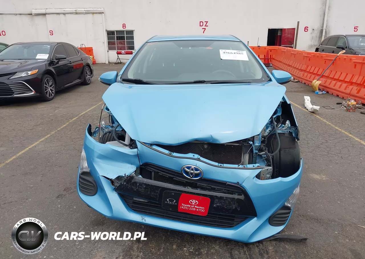 2016 Toyota Prius C Two VIN:JTDKDTB39G1128019 - 13