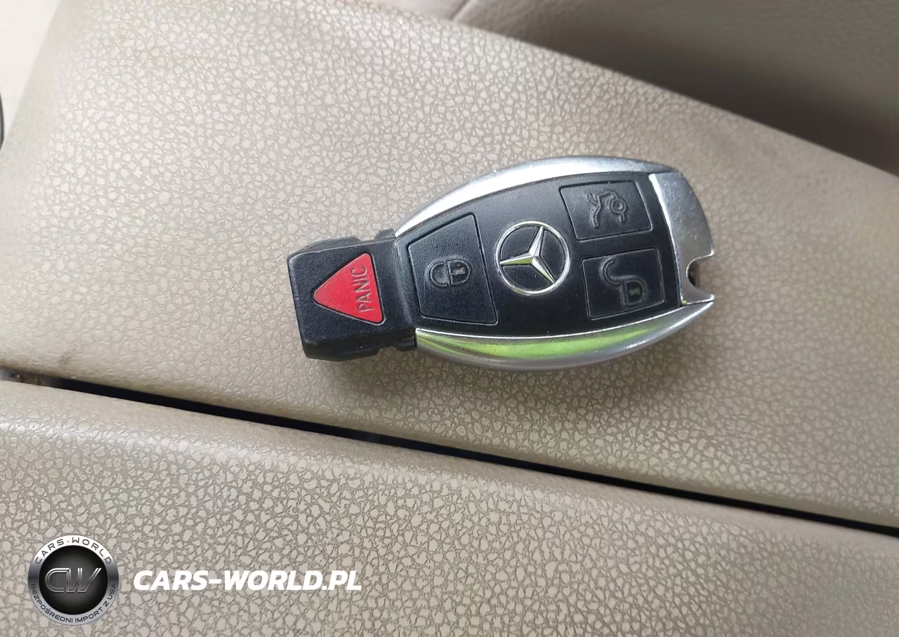 2012 Mercedes-Benz C 250 Luxury VIN:WDDGF4HB9CR212024 - 11