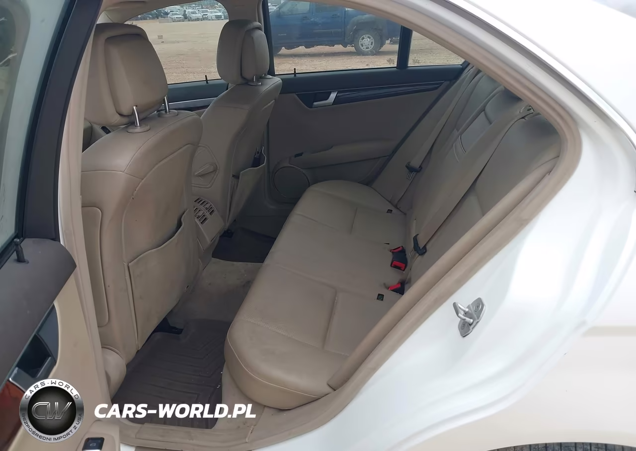 2012 Mercedes-Benz C 250 Luxury VIN:WDDGF4HB9CR212024 - 8