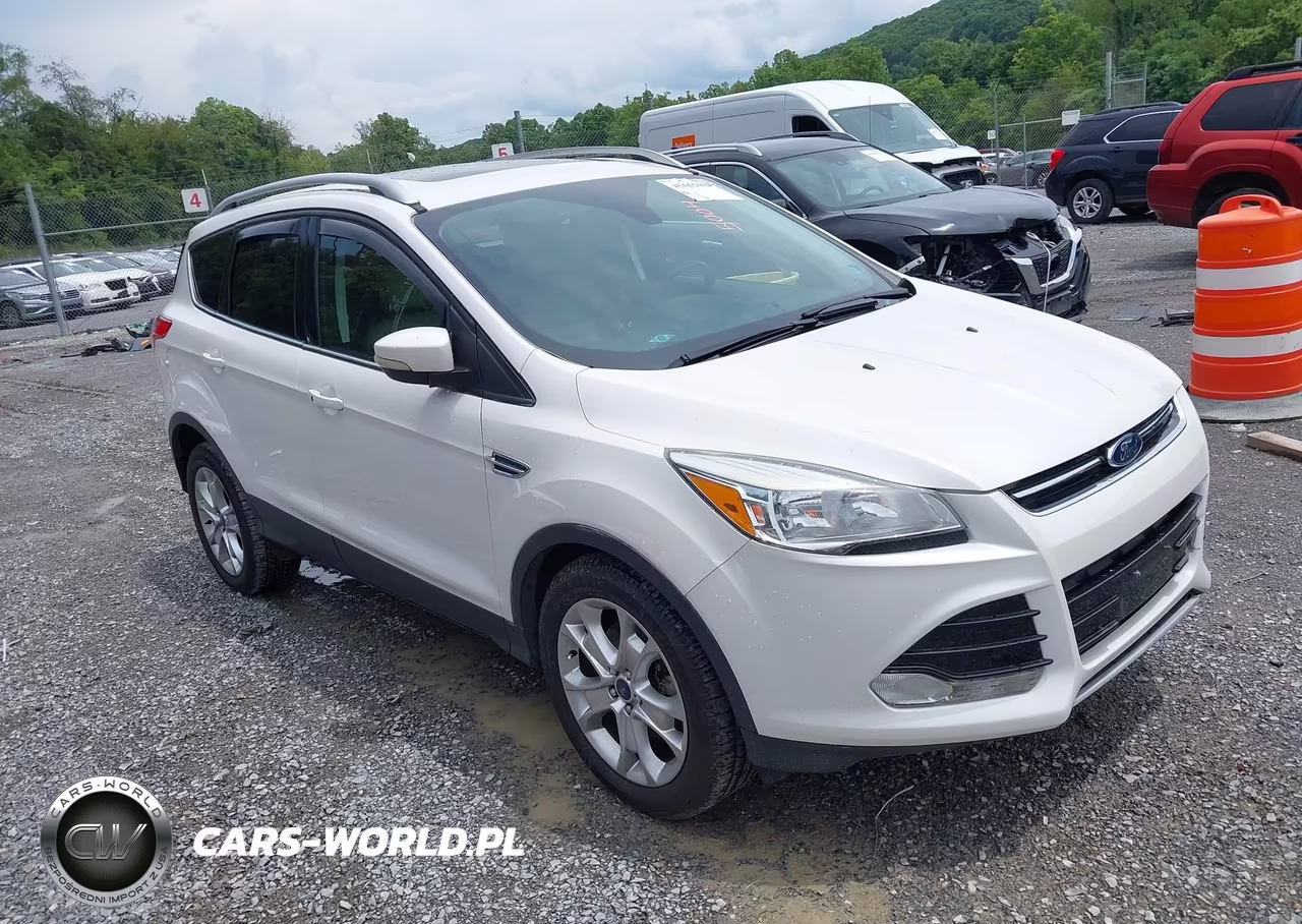 2016 Ford Escape Titanium – zdjęcie 1 z 17