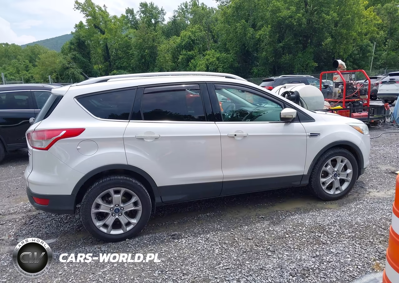 2016 Ford Escape Titanium VIN:1FMCU9JX5GUB67485 - 13