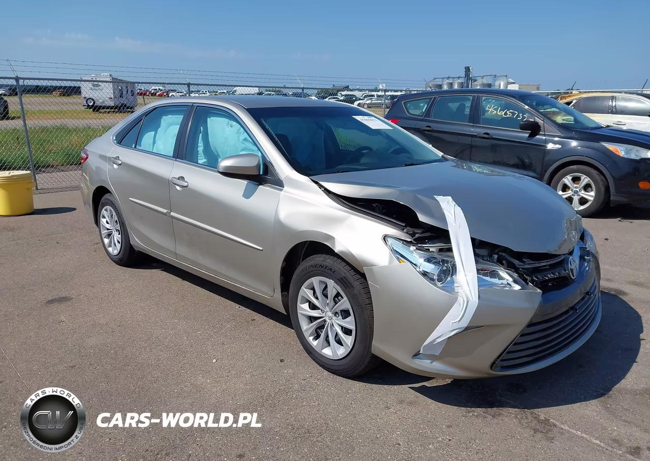 2015 Toyota Camry Le