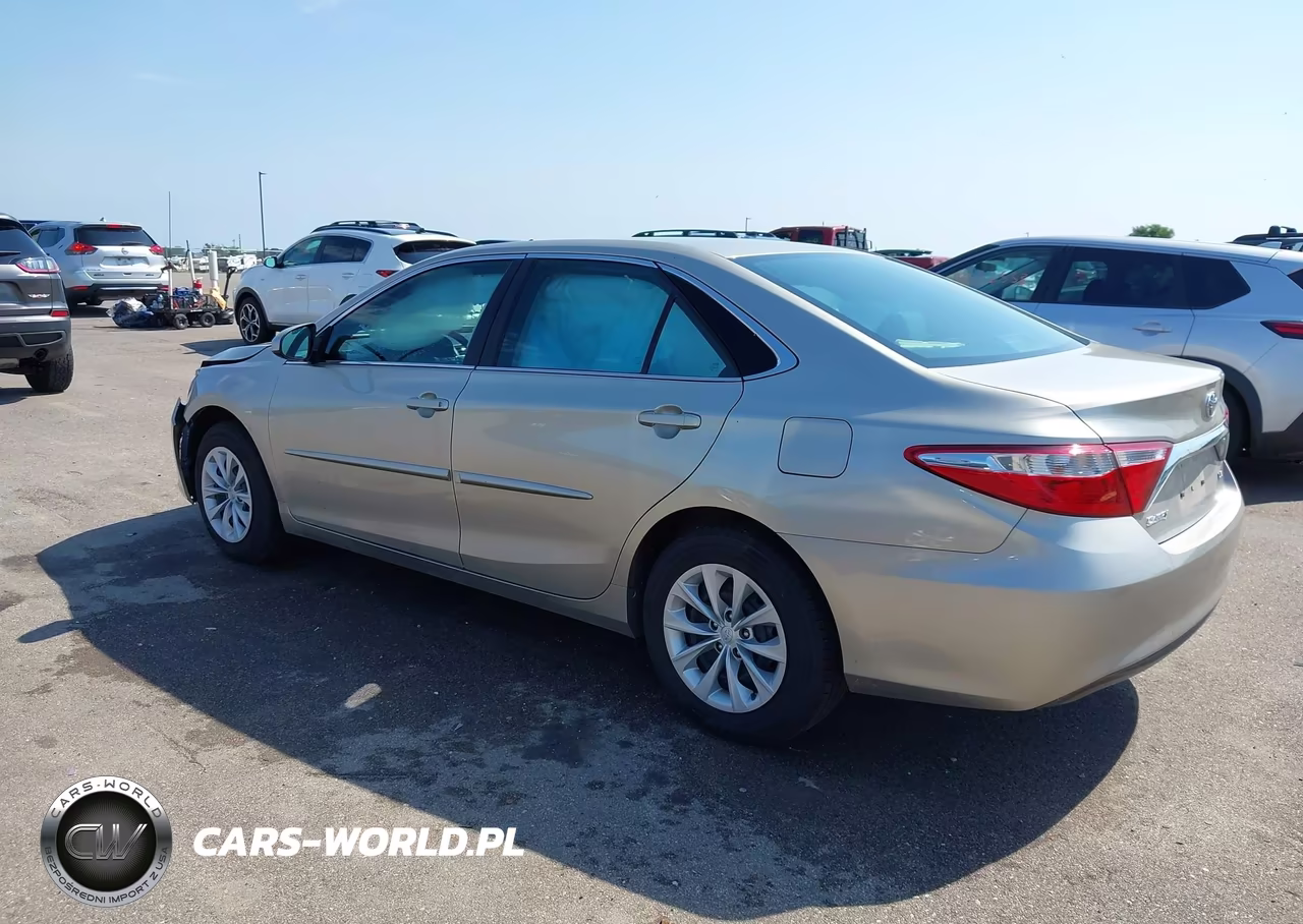 2015 Toyota Camry Le VIN:4T4BF1FK2FR508561 - 15