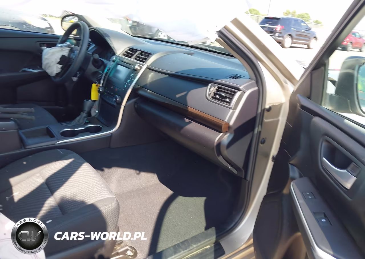 2015 Toyota Camry Le VIN:4T4BF1FK2FR508561 - 5