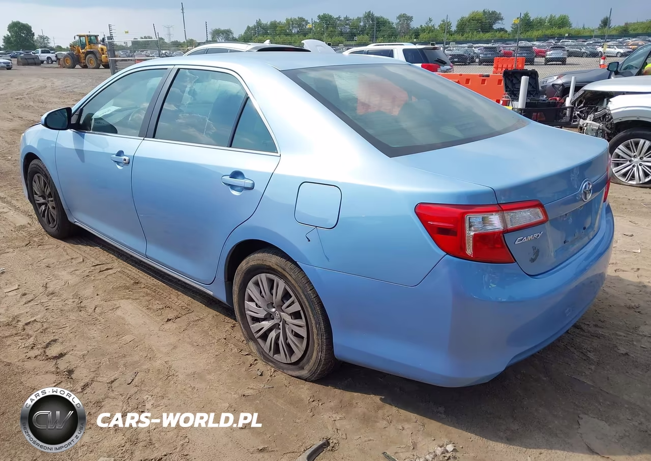 2012 Toyota Camry Le VIN:4T1BF1FK9CU557830 - 3