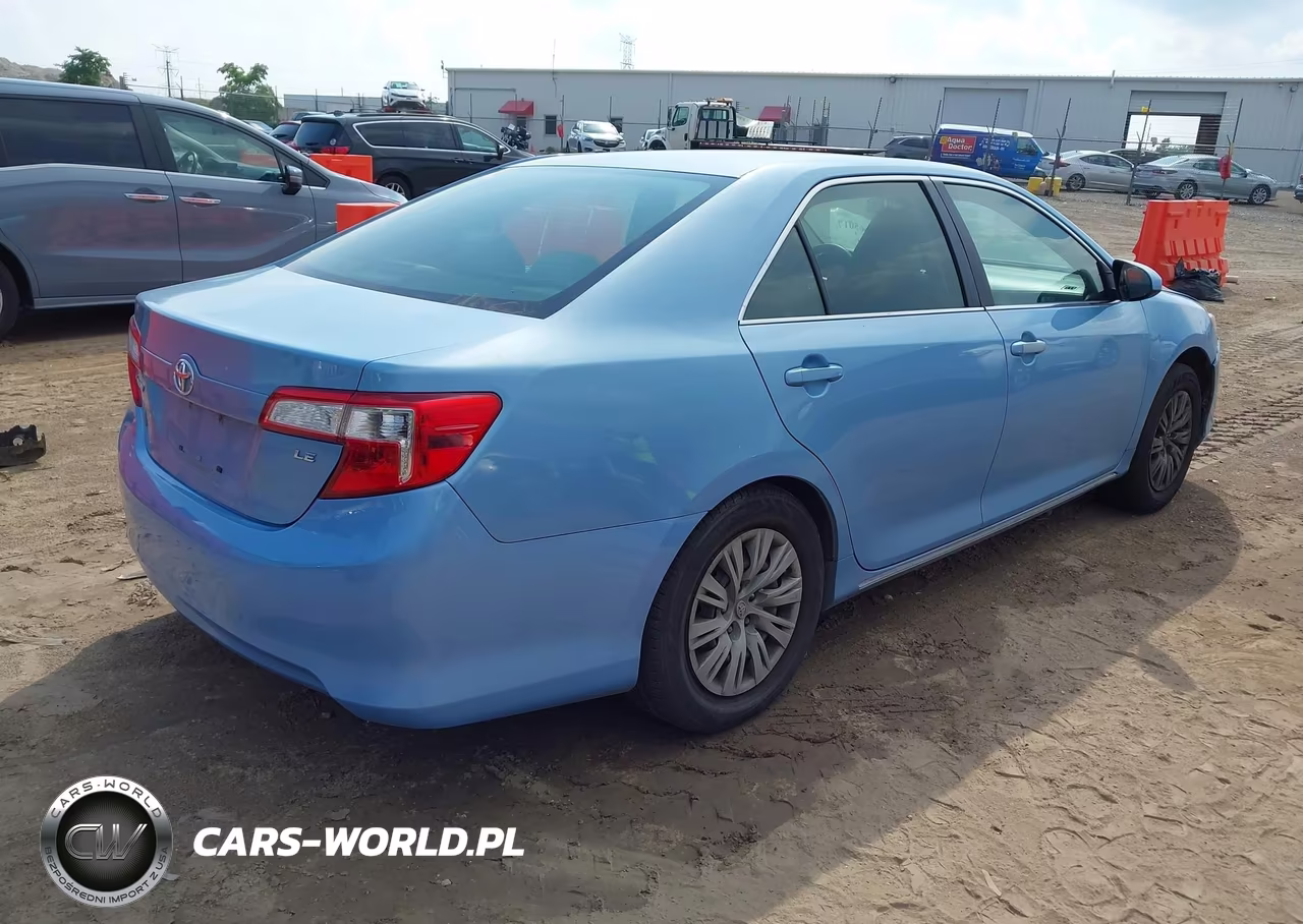 2012 Toyota Camry Le VIN:4T1BF1FK9CU557830 - 4