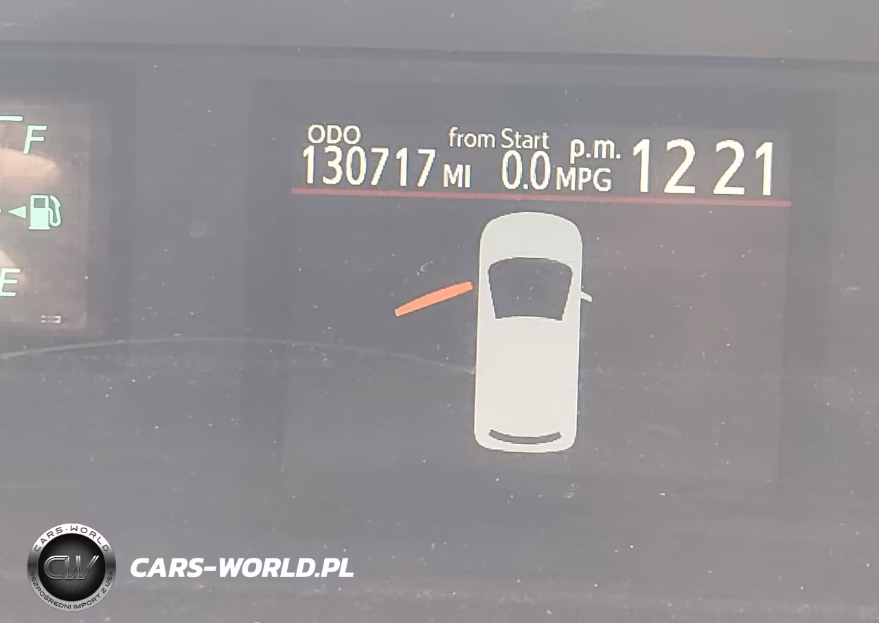 2012 Toyota Prius C Three VIN:JTDKDTB33C1512324 - 15