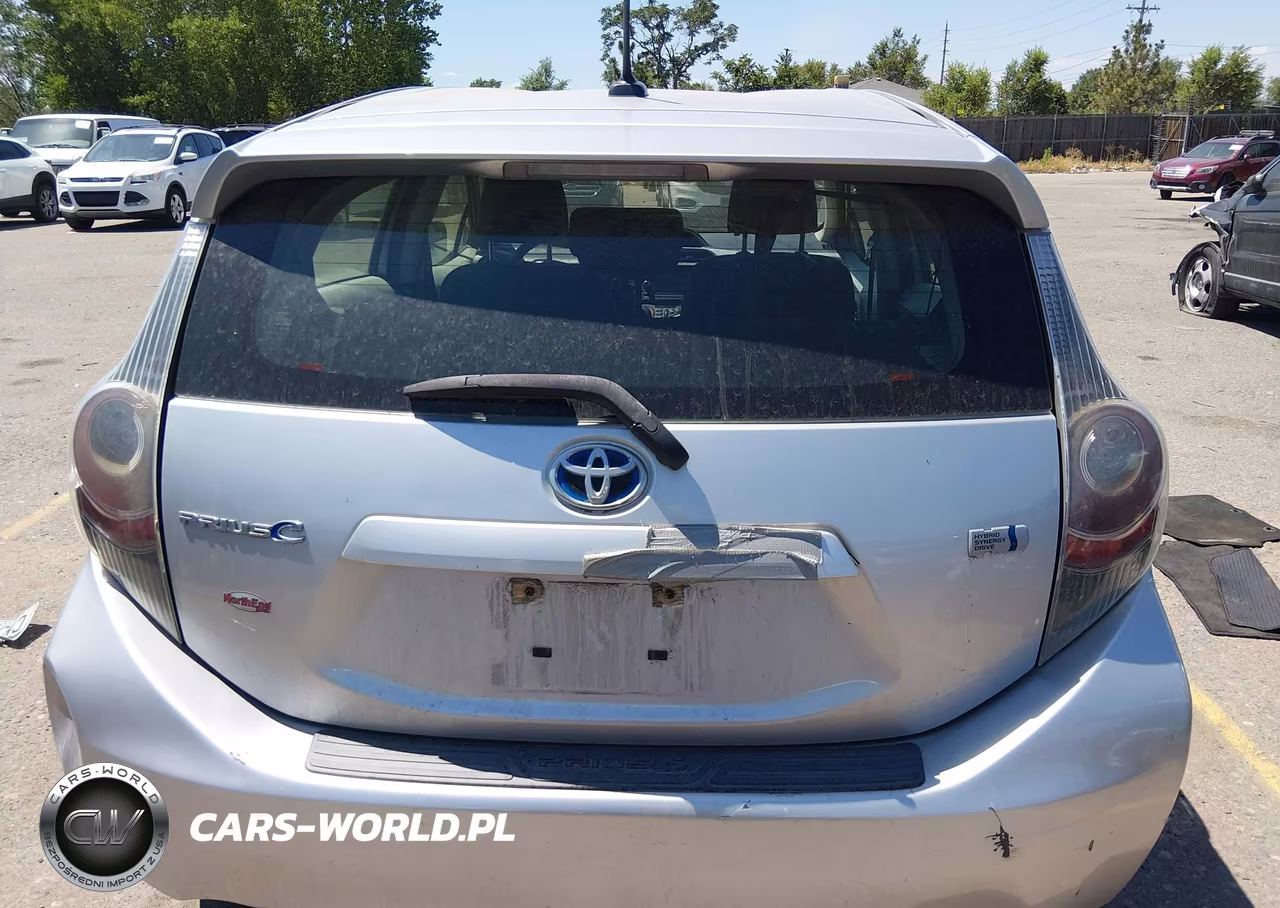 2012 Toyota Prius C Three VIN:JTDKDTB33C1512324 - 16