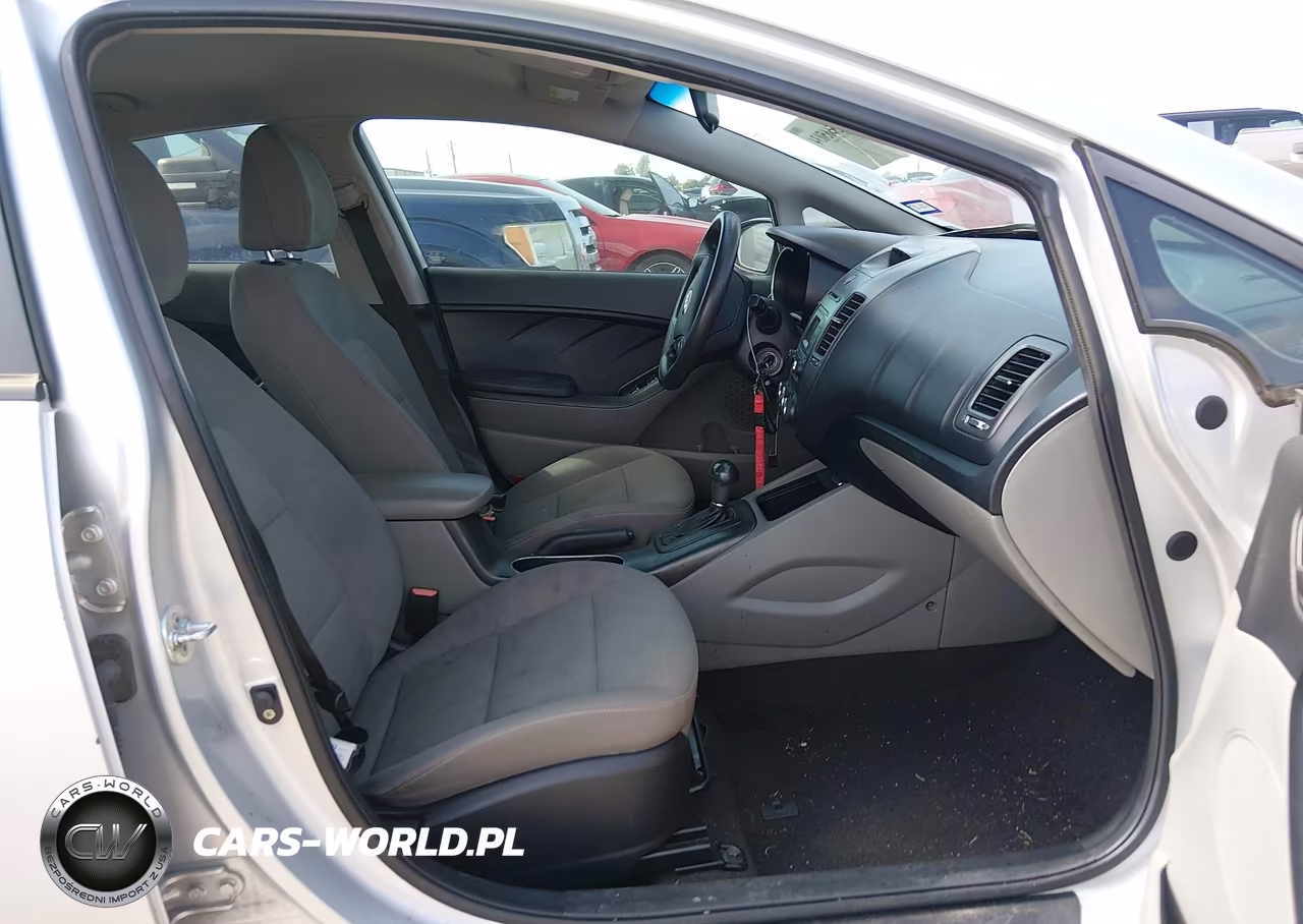 2014 Kia Forte Lx VIN:KNAFX4A6XE5078552 - 5