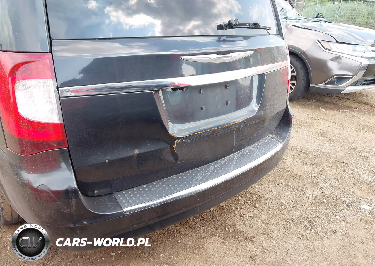2013 Chrysler Town & Country Touring VIN:2C4RC1BG2DR598036 - 6