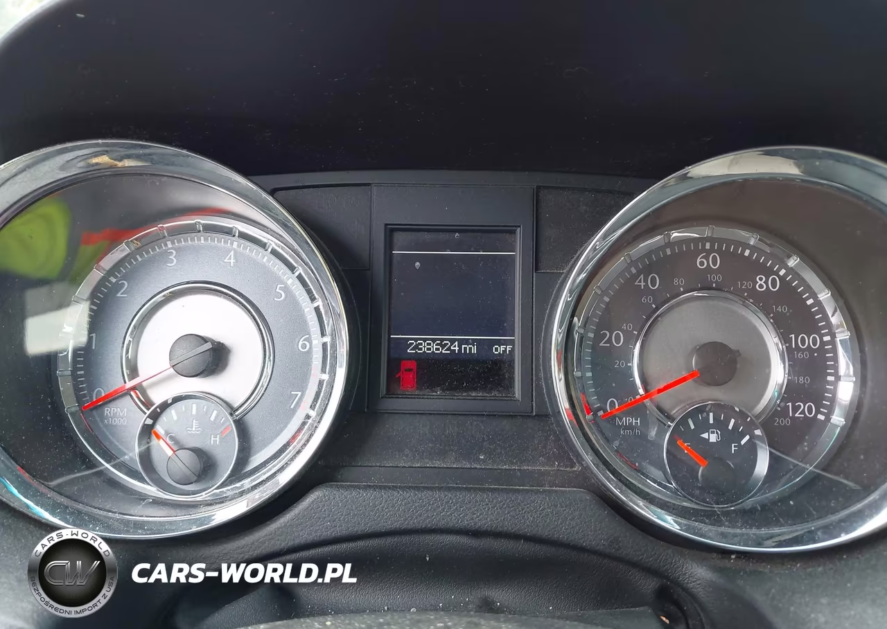 2013 Chrysler Town & Country Touring VIN:2C4RC1BG2DR598036 - 7