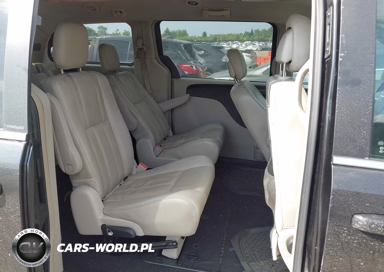 2013 Chrysler Town & Country Touring VIN:2C4RC1BG2DR598036 - 8