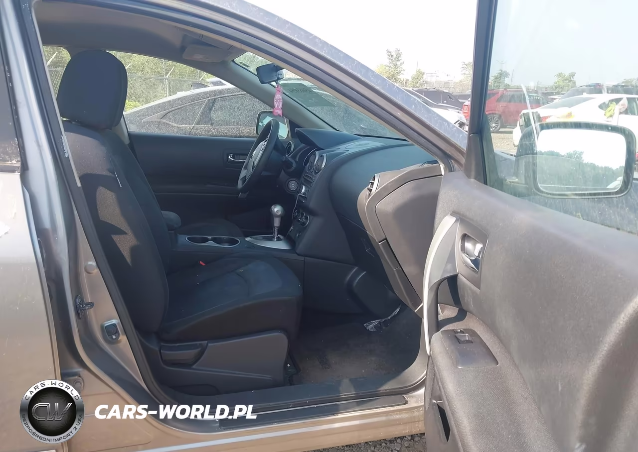 2013 Nissan Rogue S VIN:JN8AS5MV6DW637242 - 5