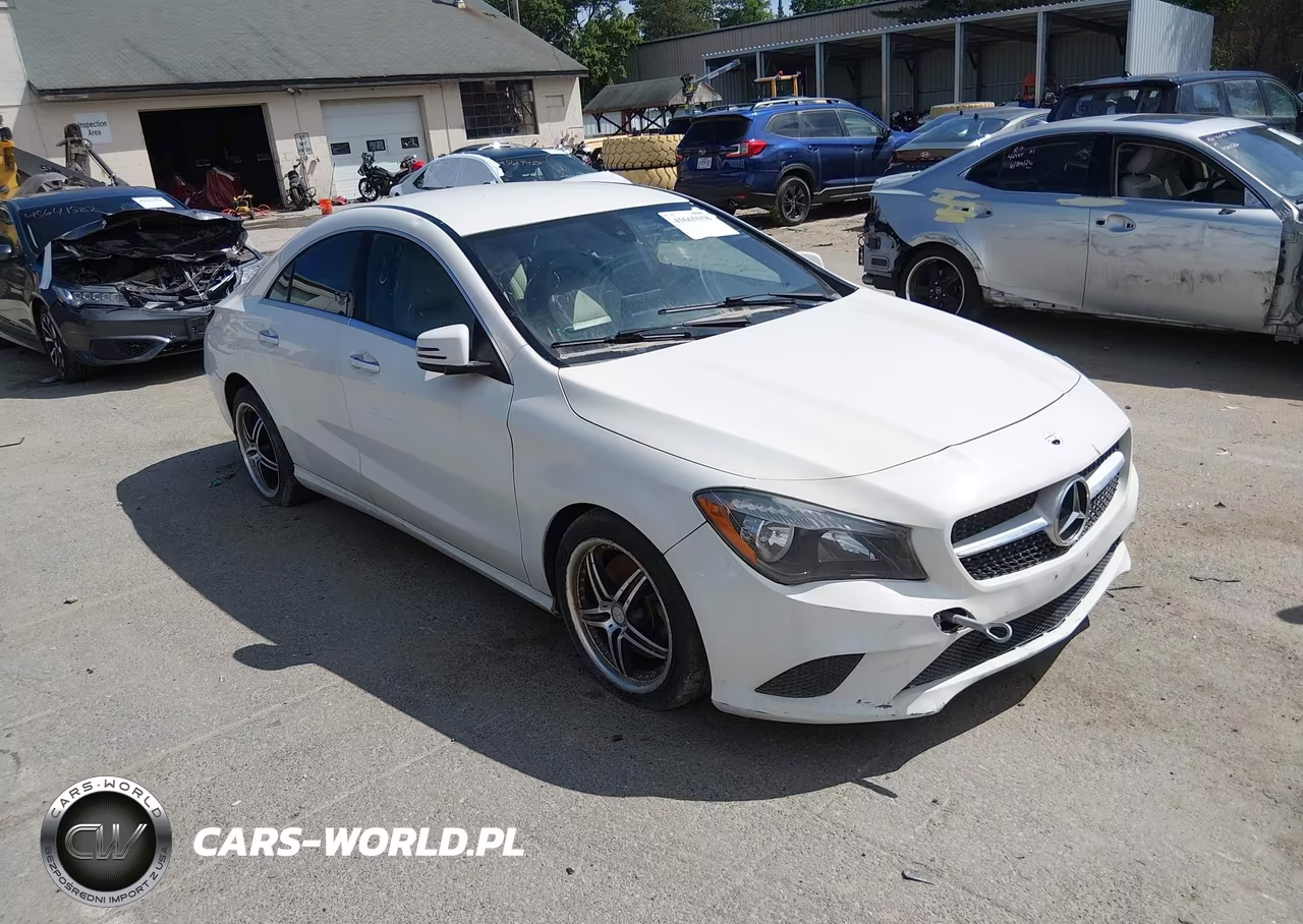 2015 Mercedes-Benz Cla 250 4Matic – zdjęcie 1 z 16