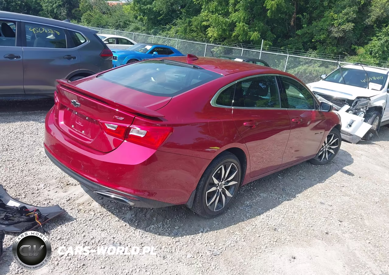 2020 Chevrolet Malibu Rs VIN:1G1ZG5ST2LF060024 - 4