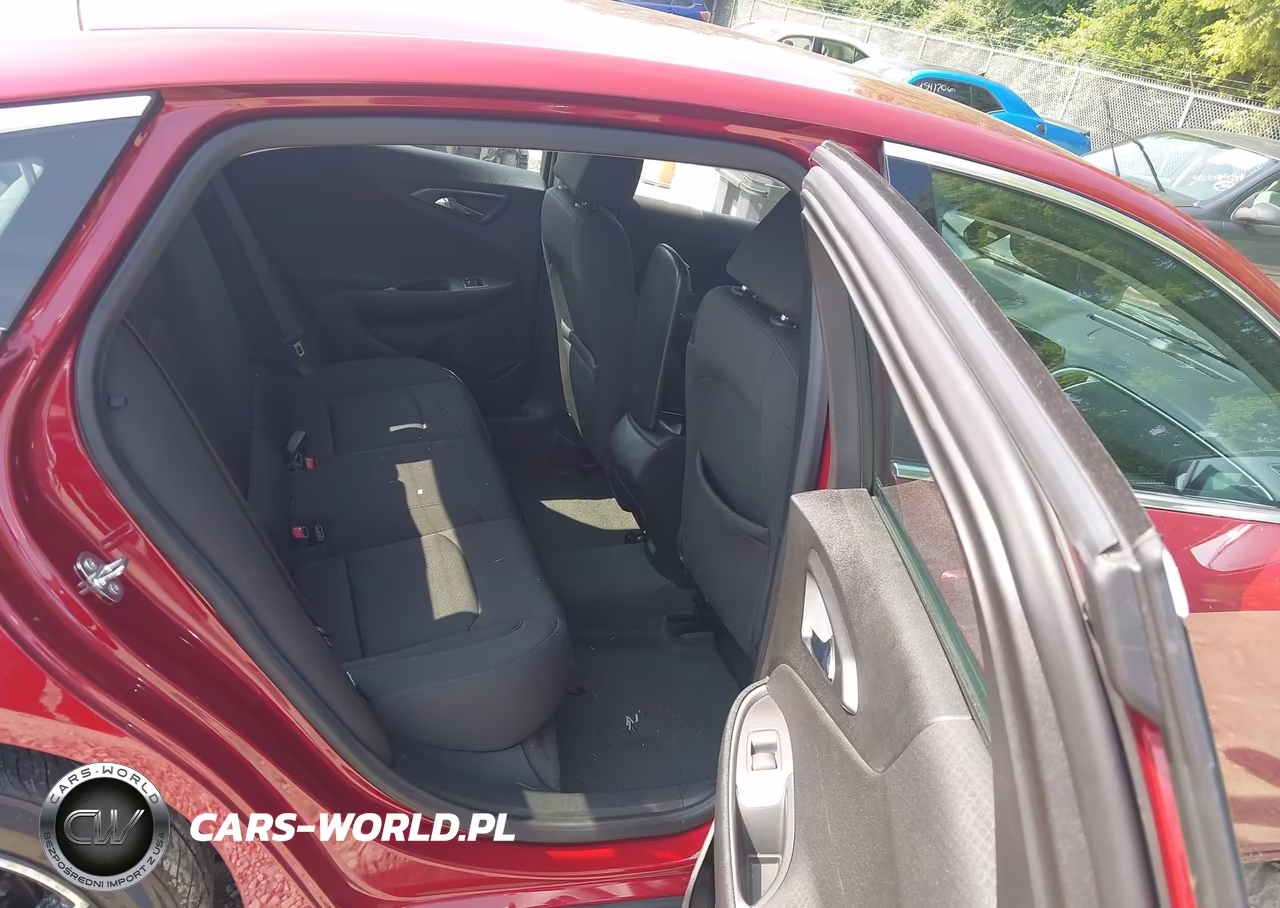 2020 Chevrolet Malibu Rs VIN:1G1ZG5ST2LF060024 - 8