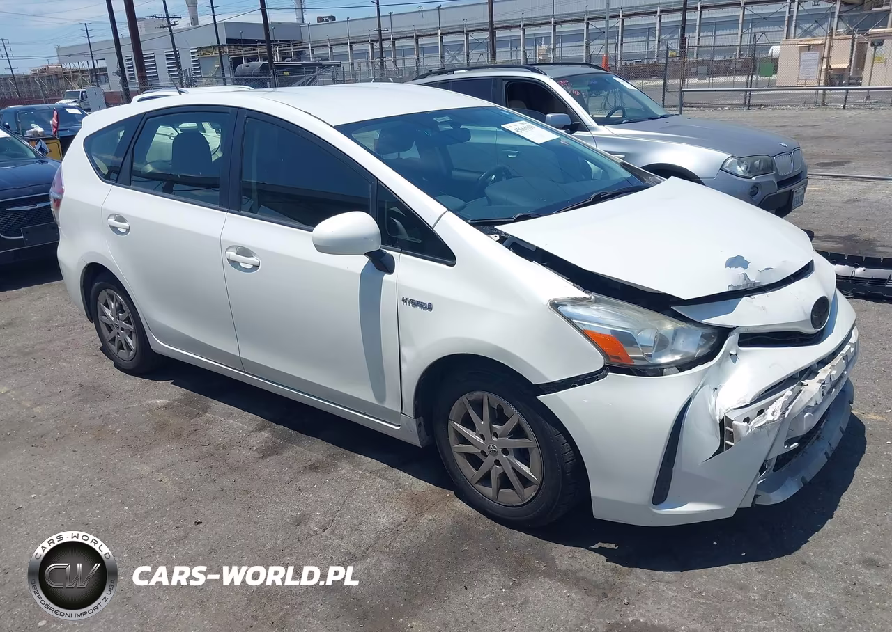 2016 Toyota Prius V Two – zdjęcie 1 z 17