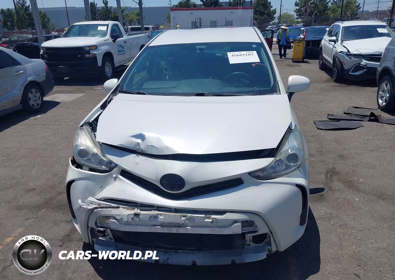 2016 Toyota Prius V Two VIN:JTDZN3EU0GJ045031 - 13