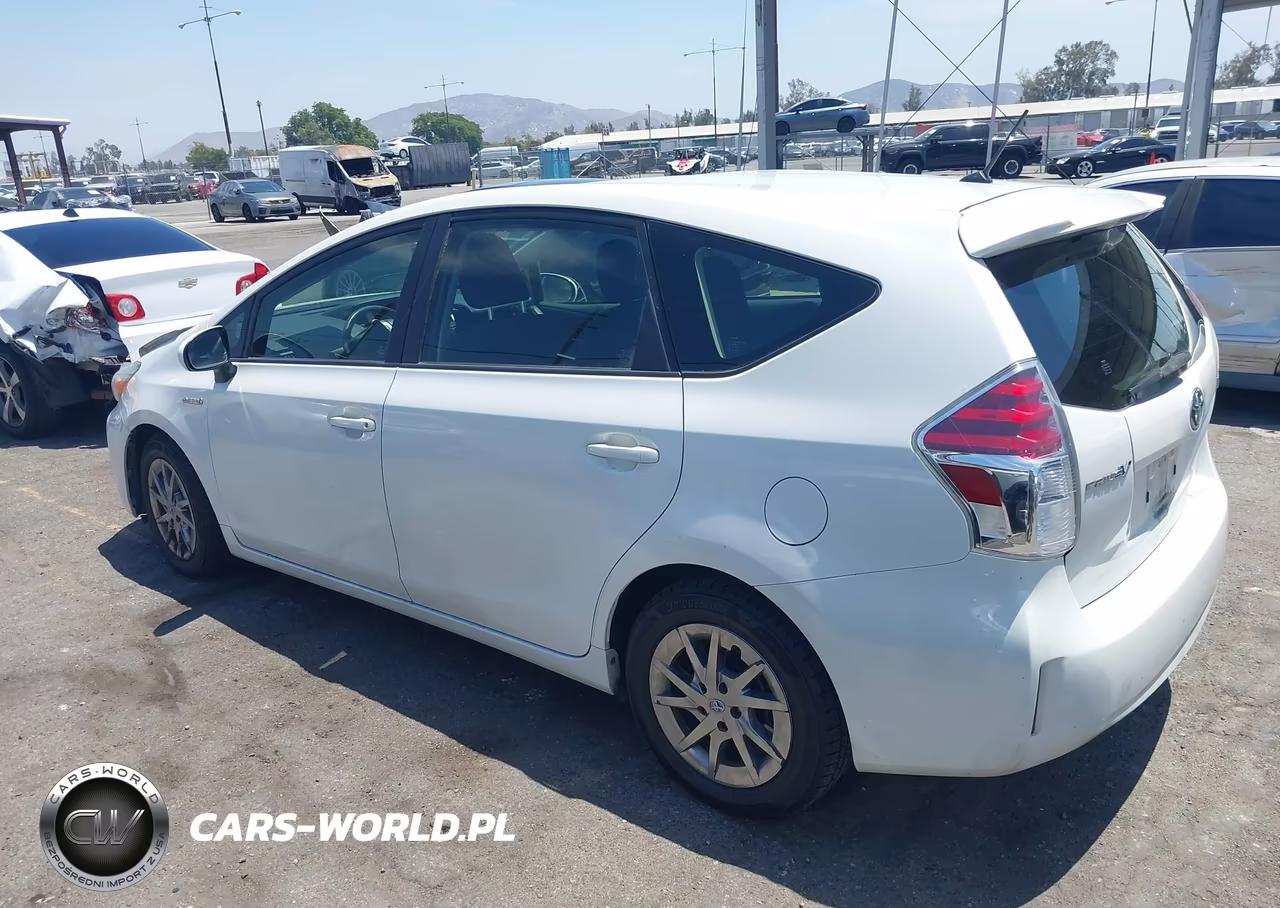 2016 Toyota Prius V Two VIN:JTDZN3EU0GJ045031 - 15