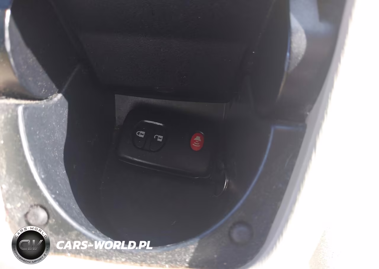 2014 Toyota Prius Three VIN:JTDKN3DU1E0359695 - 11