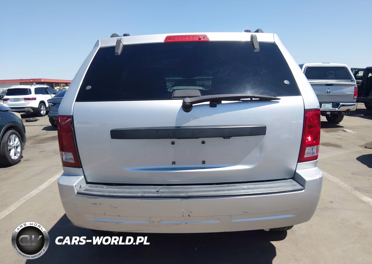2010 Jeep Grand Cherokee Laredo VIN:1J4PR4GK3AC147801 - 16