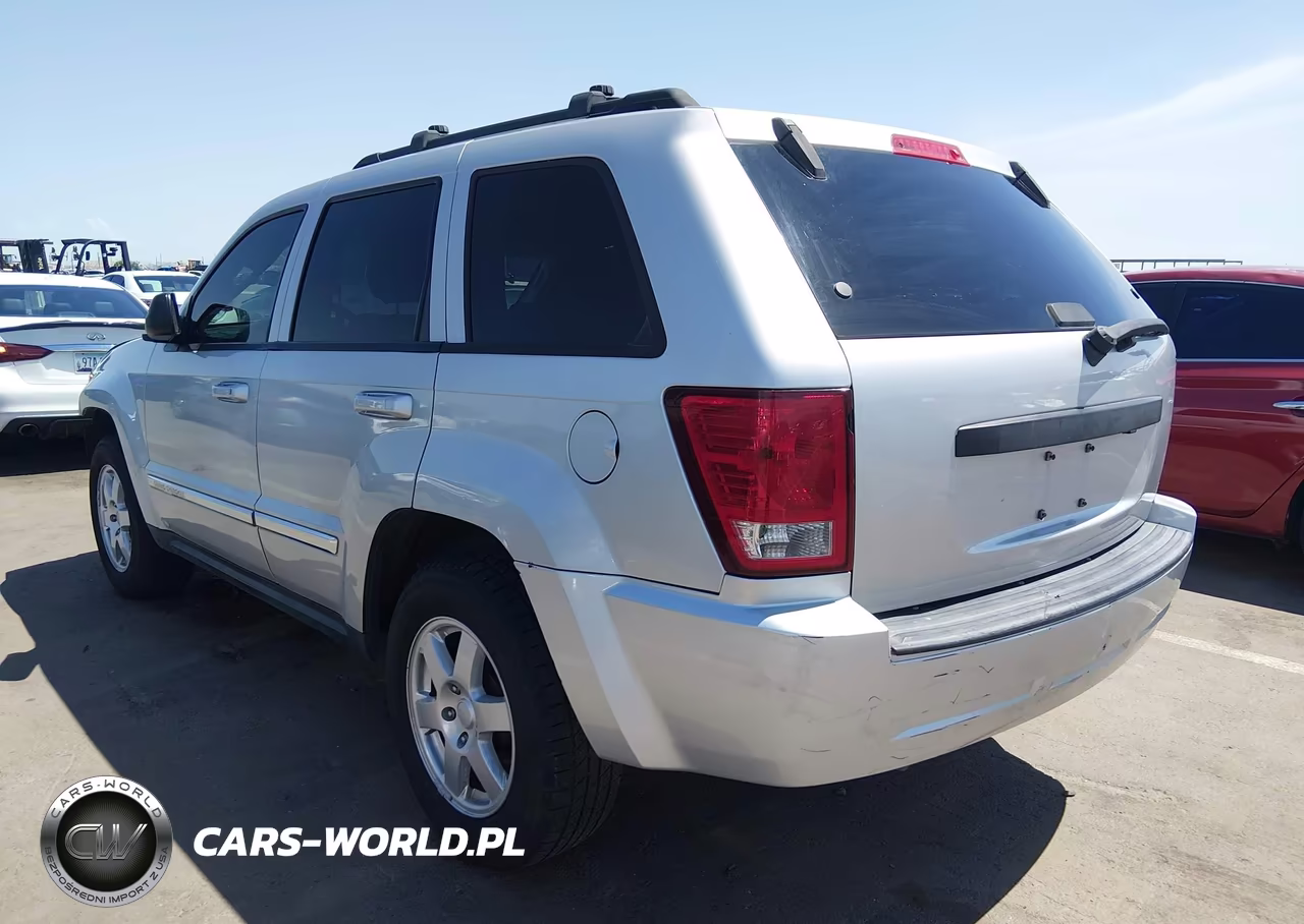 2010 Jeep Grand Cherokee Laredo VIN:1J4PR4GK3AC147801 - 3