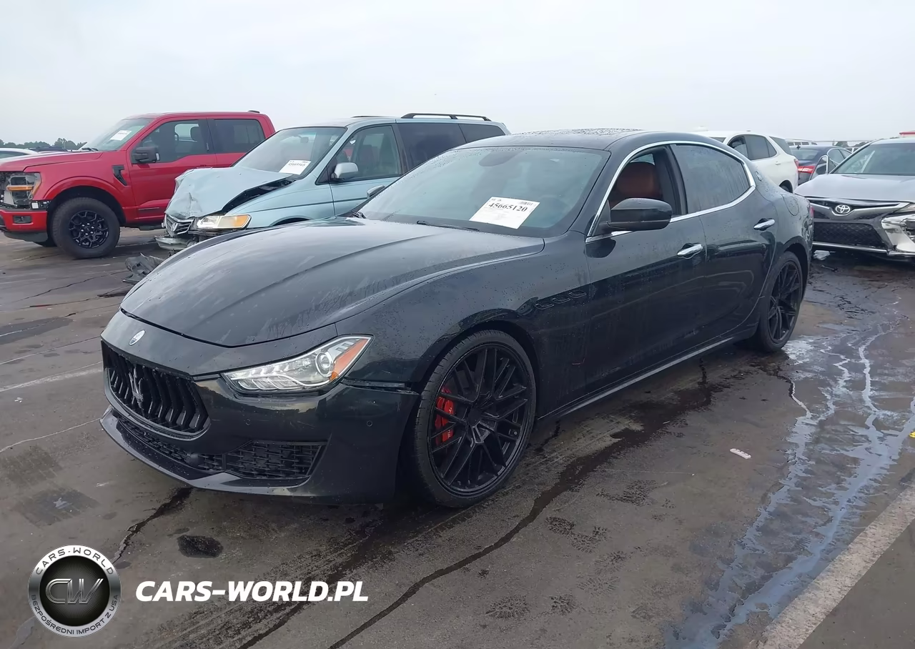 2018 Maserati Ghibli VIN:ZAM57XSA6J1300374 - 2