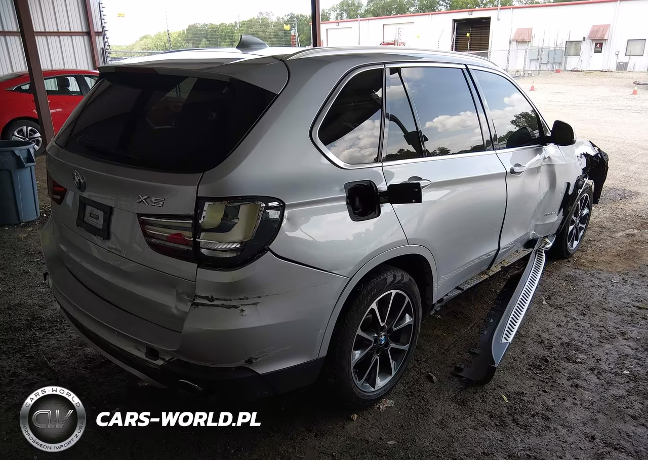 2017 BMW X5 xDrive35I VIN:5UXKR0C55H0V66896 - 4