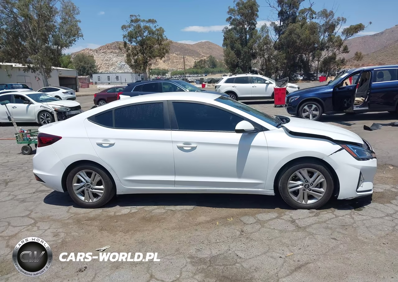 2020 Hyundai Elantra Sel VIN:5NPD84LF5LH600005 - 12