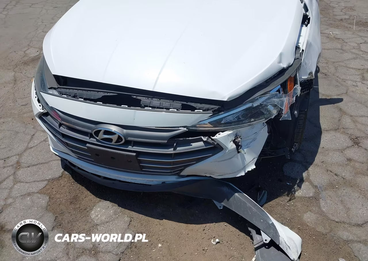 2020 Hyundai Elantra Sel VIN:5NPD84LF5LH600005 - 16
