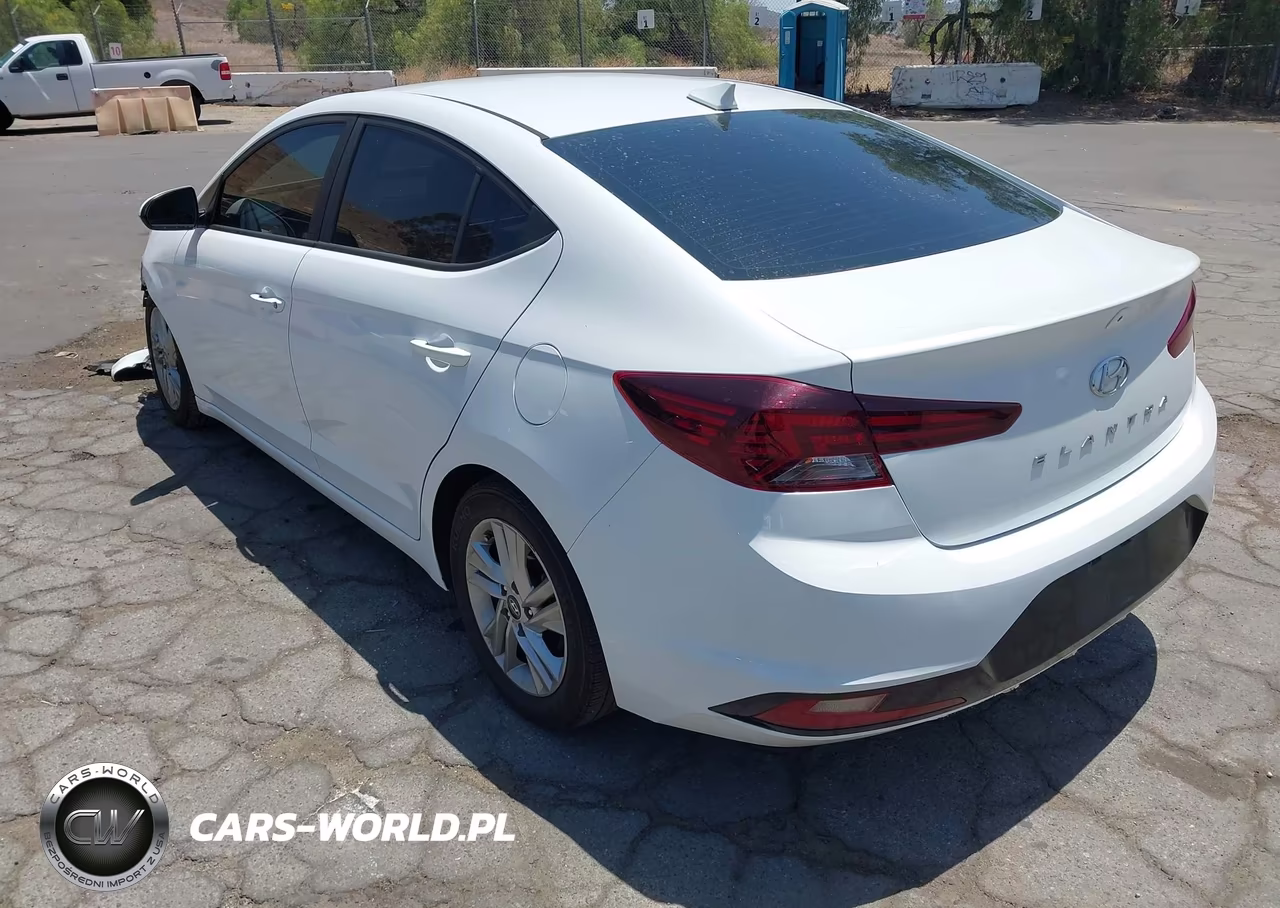 2020 Hyundai Elantra Sel VIN:5NPD84LF5LH600005 - 3